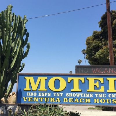Ventura Beach House Motel