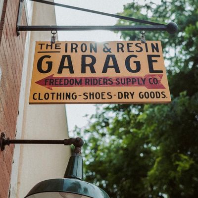 Iron & Resin Ventura